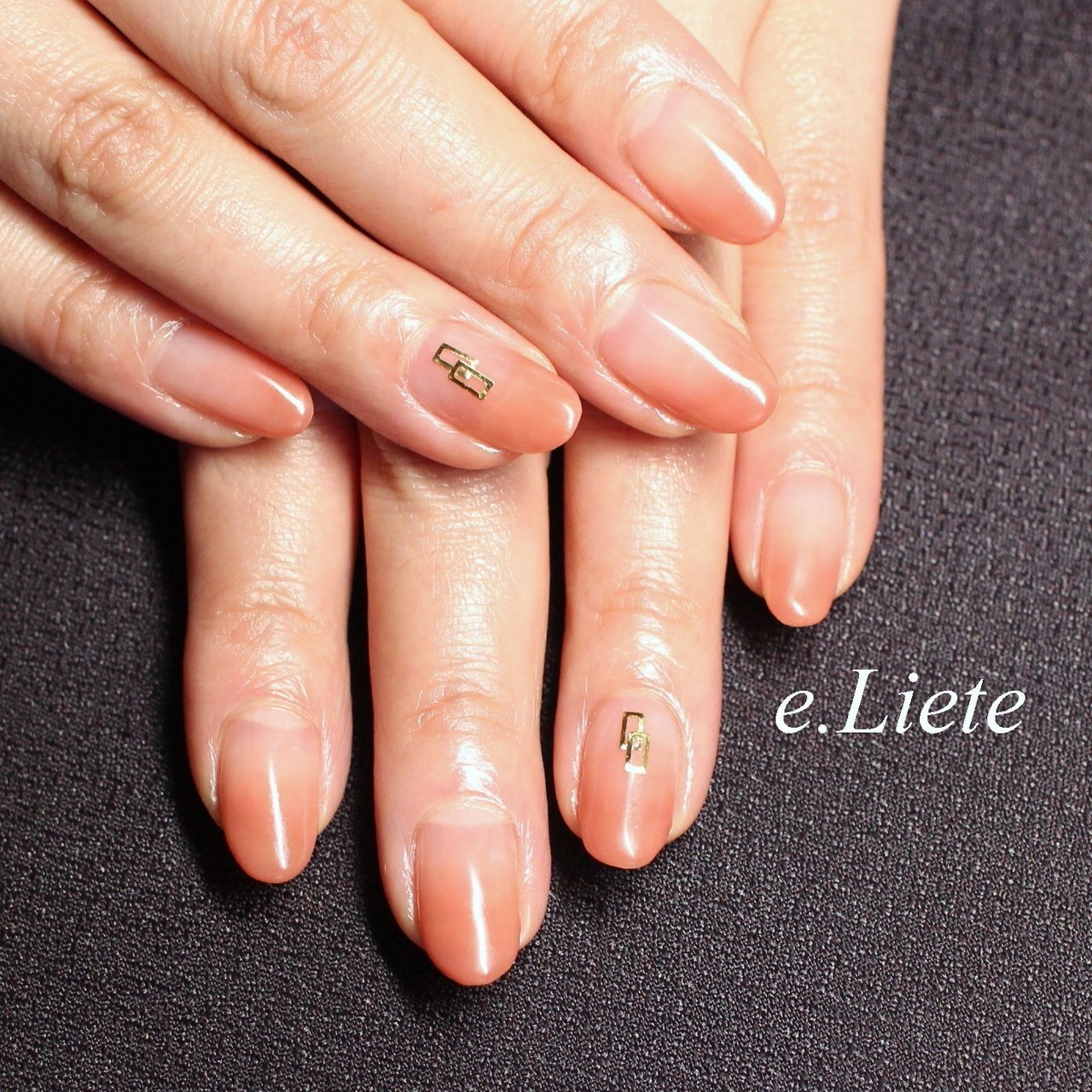 オールシーズン オフィス ハンド グラデーション ミディアム E Liete エリエート パラジェル認定サロンのネイルデザイン No ネイルブック