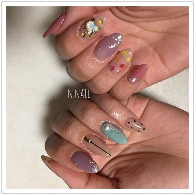 春 オールシーズン 女子会 ハンド ホログラム N Nailのネイルデザイン No ネイルブック