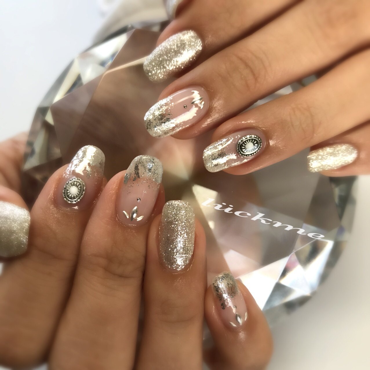 ハンド シンプル ラメ ワンカラー ホイル Nail Luckmeのネイルデザイン No ネイルブック