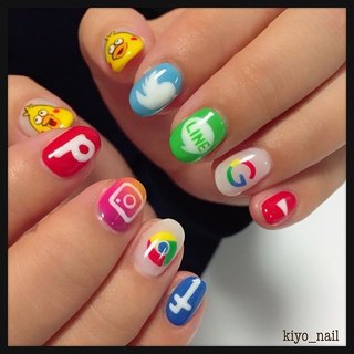 #ジェルネイル #ネイル #ネイルアート #ネイルデザイン #個性派ネイル #痛ネイル #スマホネイル #アプリネイル #インスタネイル #ツイッターネイル #グーグルネイル #facebook #ユーチューブ #ドコモネイル #ドコモ #ポインコ#ポインコネイル #LINE #スマホはもはや俺の臓器 #キュウソネコカミ #(ё) #カラフルネイル #kiyo☺︎ #ネイルブック