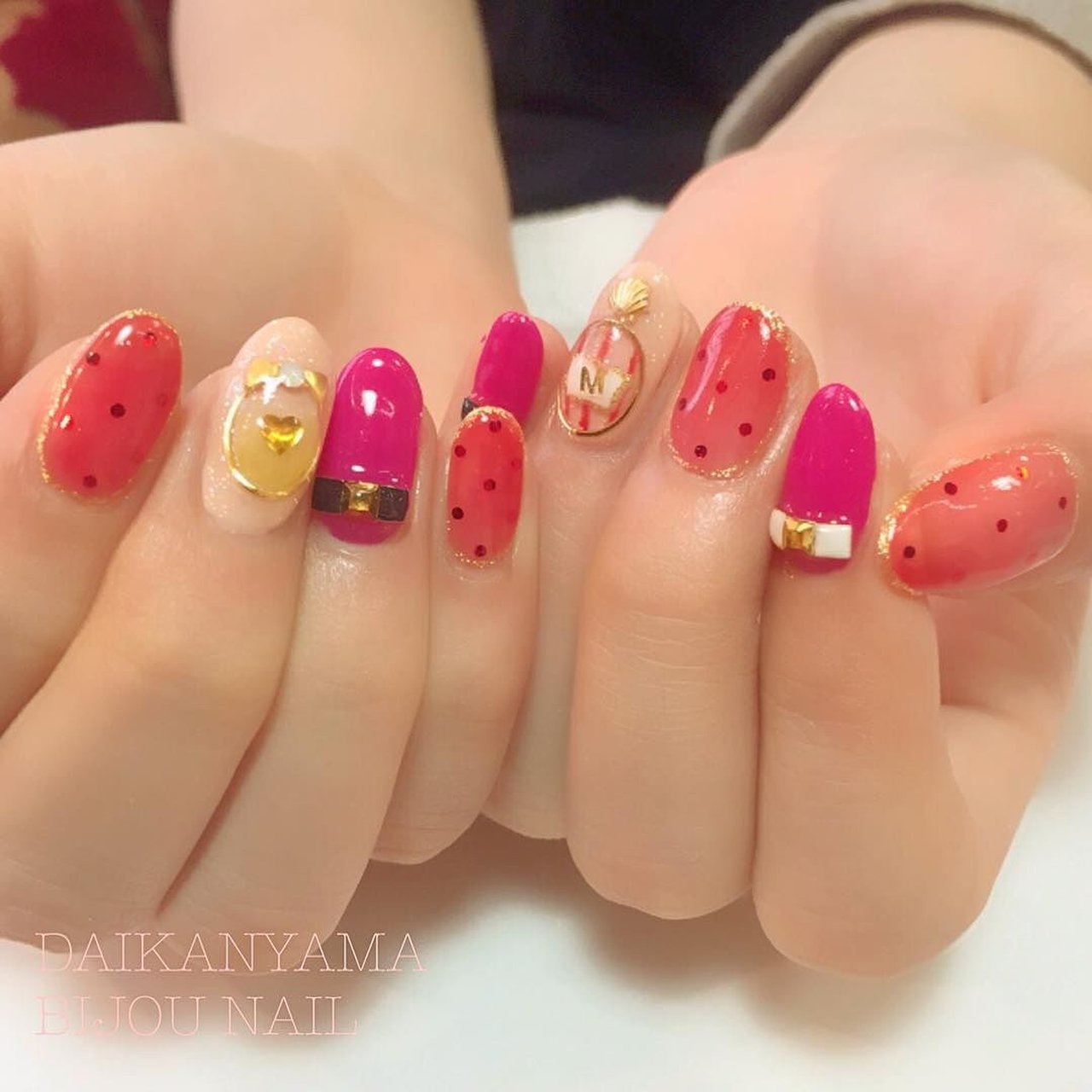 春 バレンタイン オフィス デート ハンド 代官山bijounailのネイルデザイン No ネイルブック