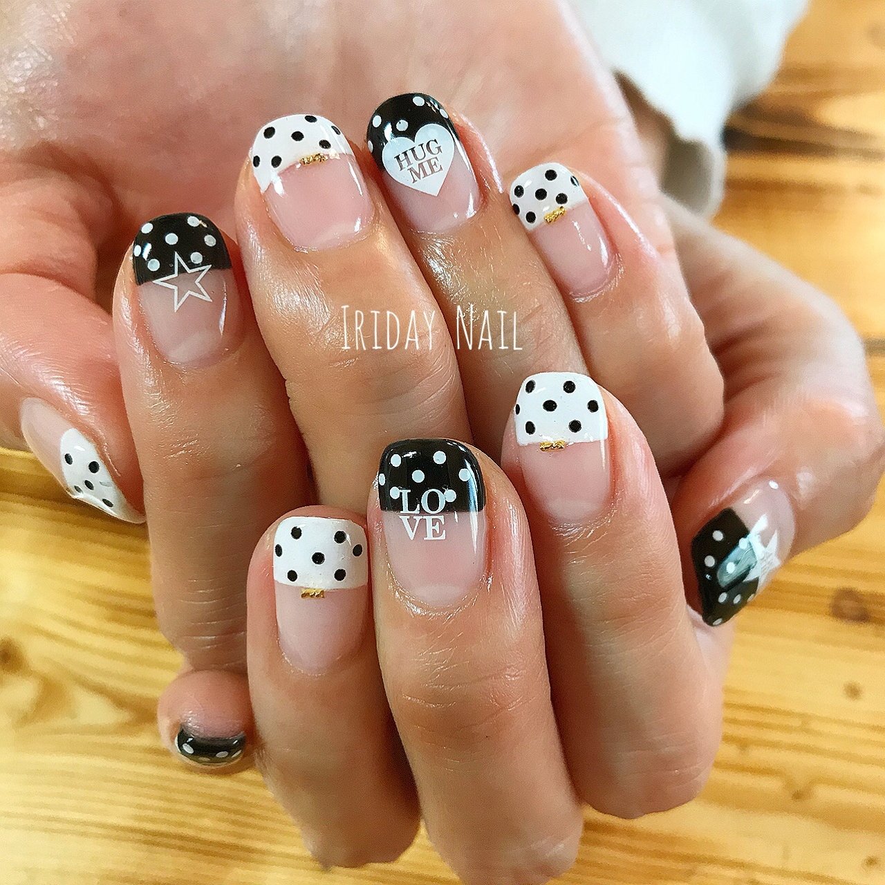 春 ハンド 変形フレンチ ドット ショート Iriday Nailのネイルデザイン No ネイルブック