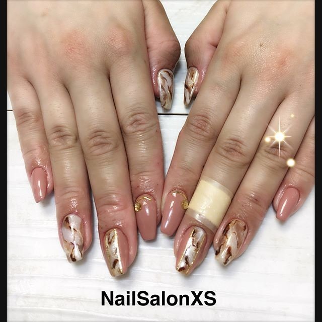 オールシーズン ハンド ワンカラー 大理石 ベージュ Nailsalonxsのネイルデザイン No ネイルブック