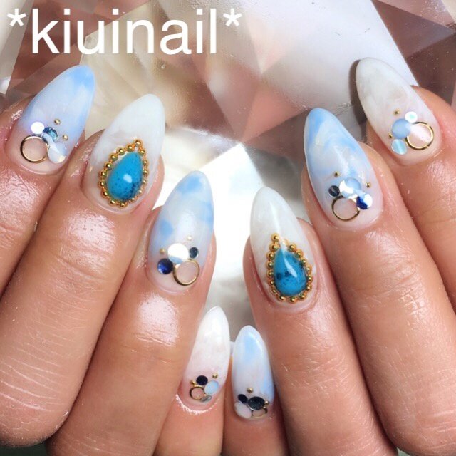 ハンド タイダイ ロング ホワイト 水色 Kiuinailのネイルデザイン No ネイルブック