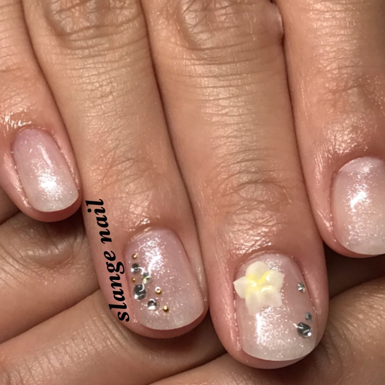 ブライダル ハンド 3d ショート ジェルネイル Slange Nailのネイルデザイン No ネイルブック