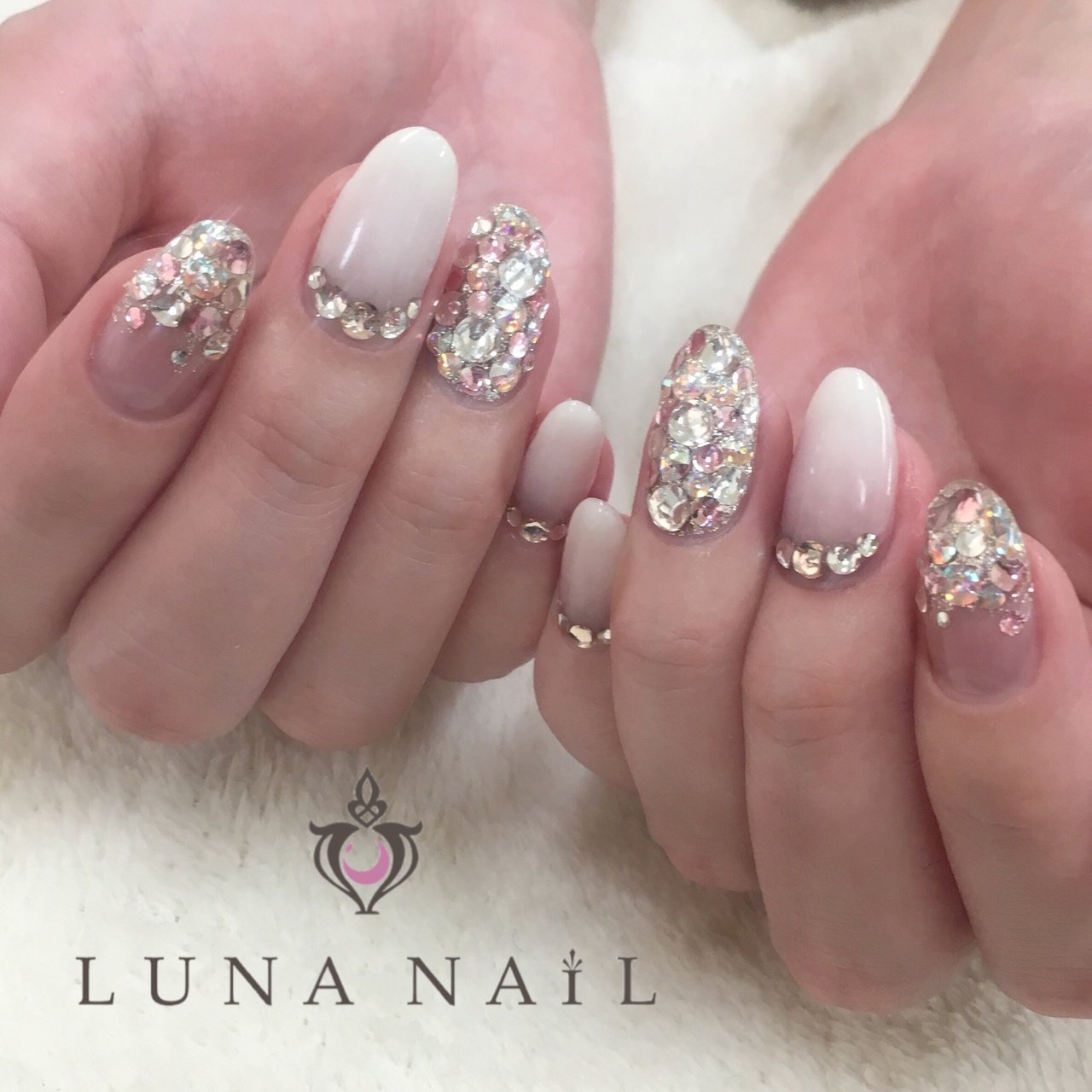 ブライダル パーティー ハンド グラデーション ロング Luna Nail 133162のネイルデザイン No 3036321 ネイルブック