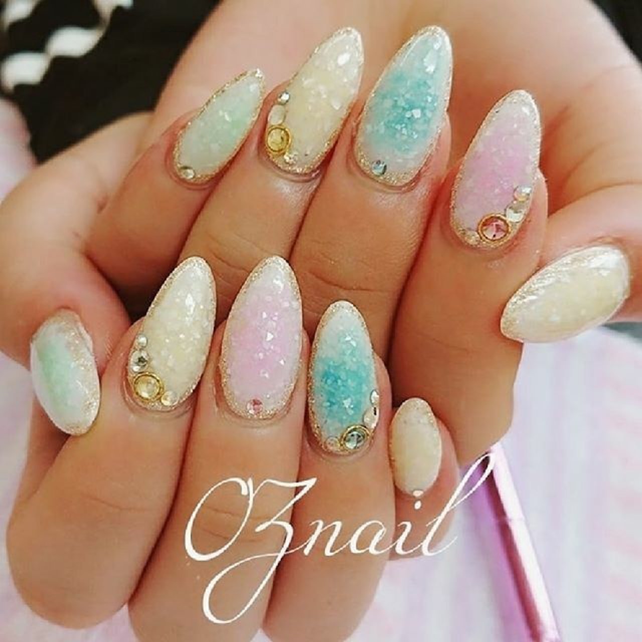 春 夏 シェル チーク パステル うんどうかなえ のネイルデザイン No ネイルブック