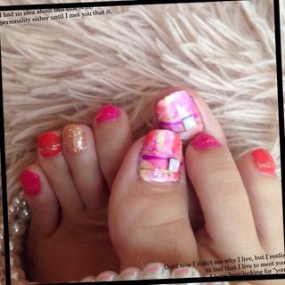 ペディキュア セルフネイル ゴールドラインのネイルデザイン ネイルブック