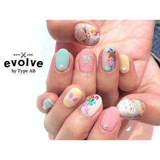ミスバニーととんすけのネイルデザイン｜ネイルブック