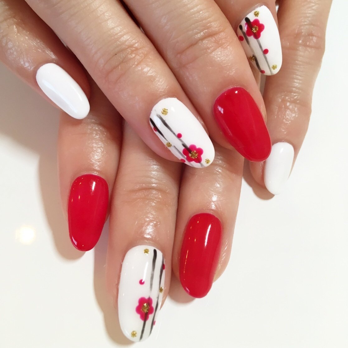 オールシーズン 浴衣 ブライダル ハンド シンプル Nailsalon Athenaのネイルデザイン No 3068044 ネイルブック