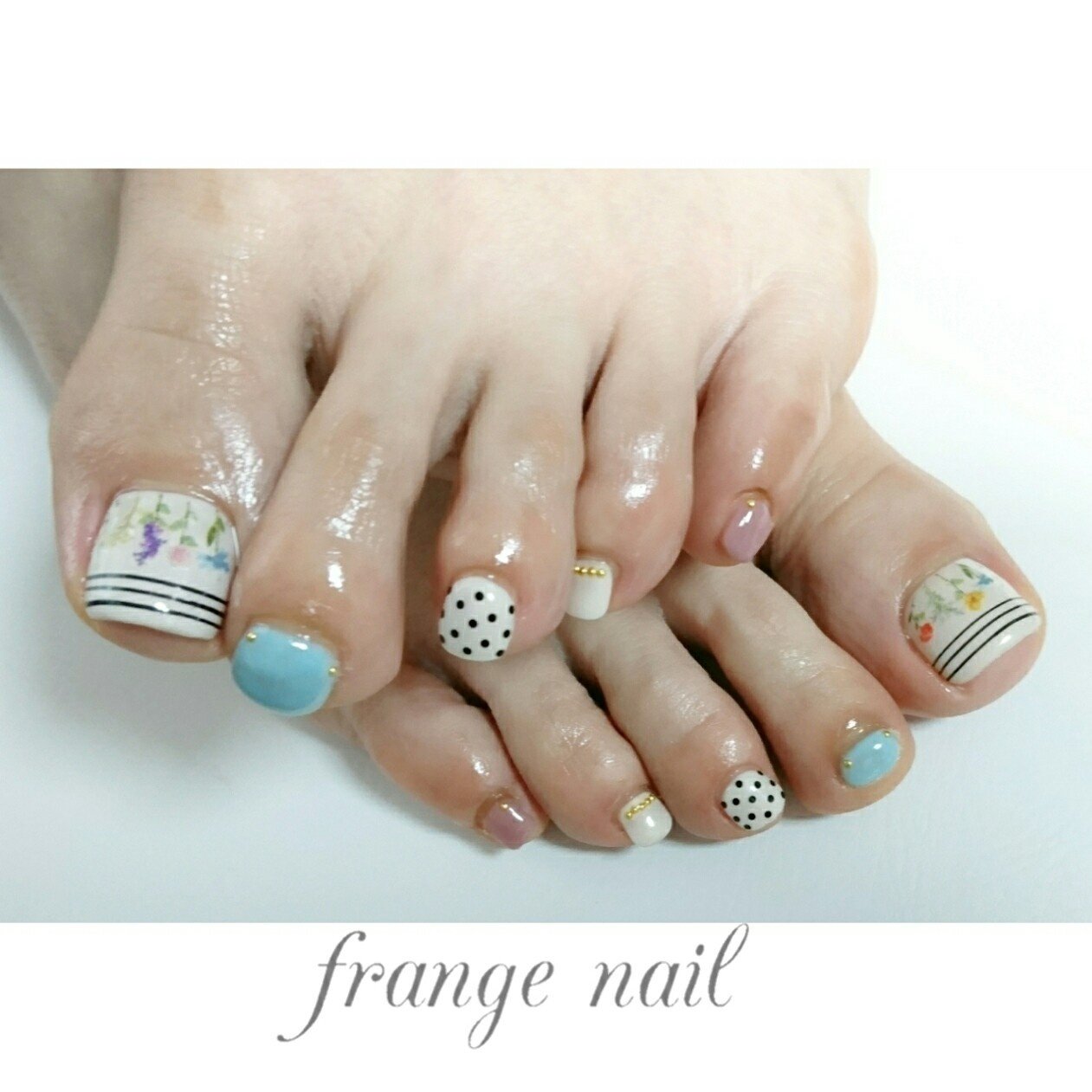 フット フラワー ドット ホワイト ピンク Frange Nailのネイルデザイン No ネイルブック