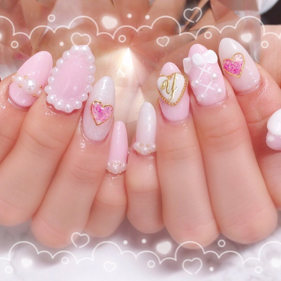 オールシーズン ハンド ラメ パール ハート A Nail Private Nailsalon のネイルデザイン No ネイルブック