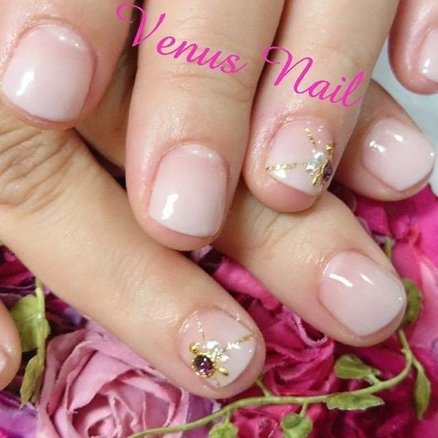 オールシーズン オフィス ブライダル ハンド シンプル Venusnail ヴィーナスネイル のネイルデザイン No ネイルブック