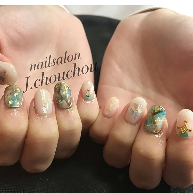 夏 旅行 海 ハンド シェル J Chou Chou Nailのネイルデザイン No ネイルブック