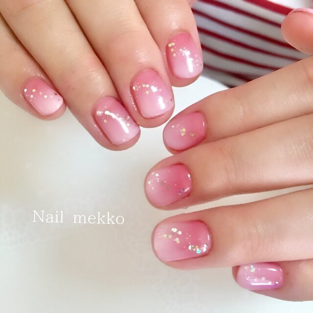 グラデーション ラメ ホワイト ピンク お客様 Nail Mekkoのネイルデザイン No 306 ネイルブック