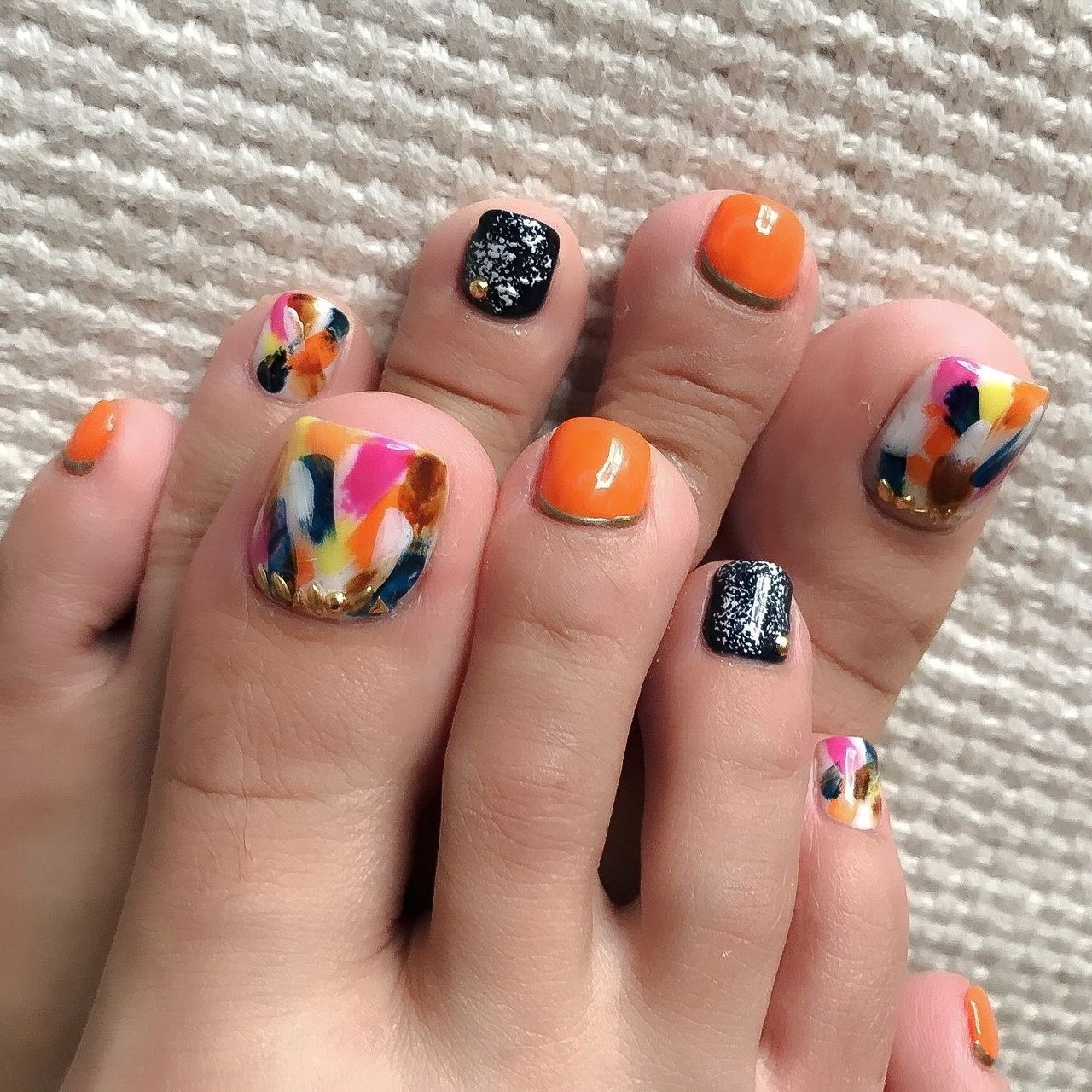 春 夏 フット ショート オレンジ Ooak Nail Studioのネイルデザイン