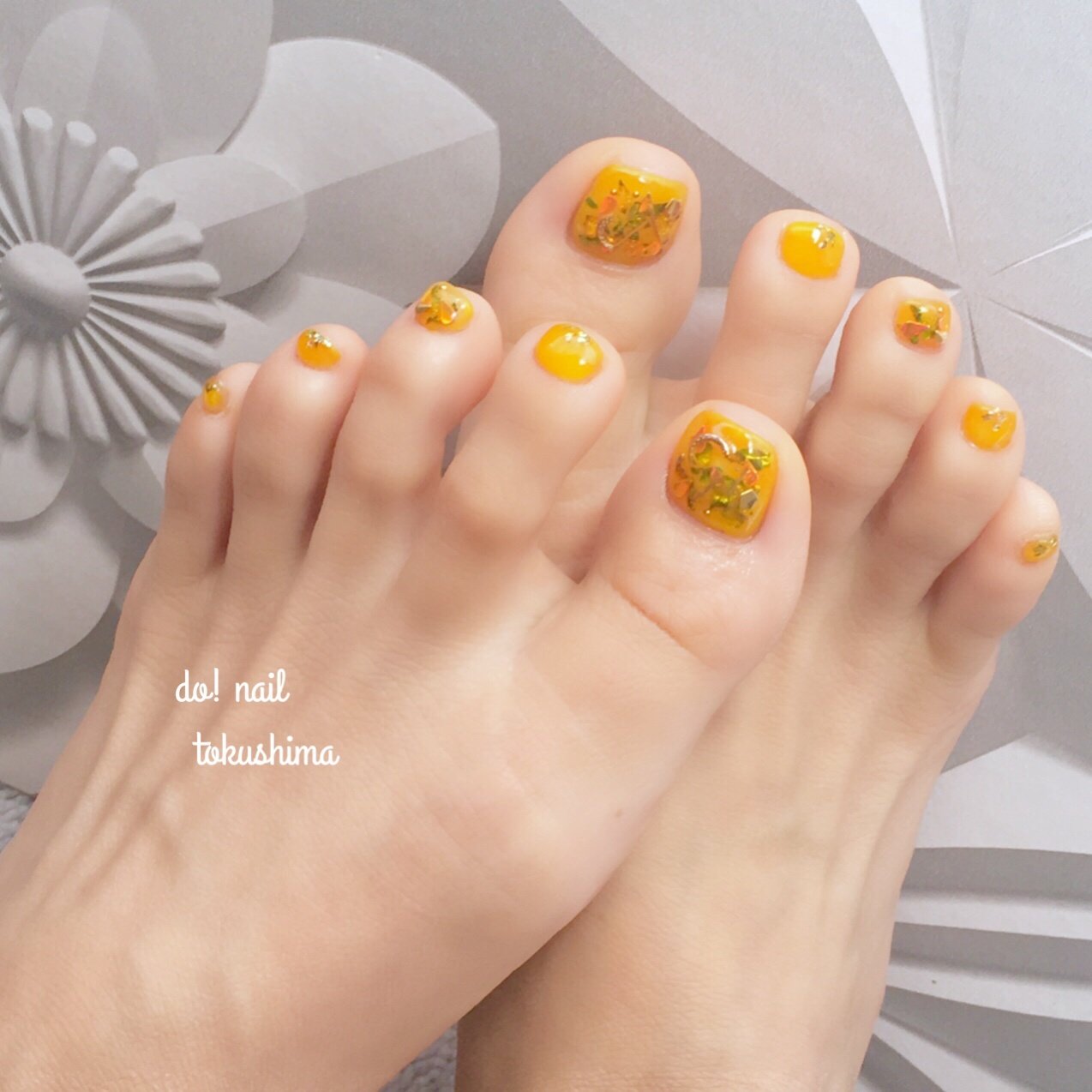 夏旅行リゾートフットシンプル Donailのネイルデザインno