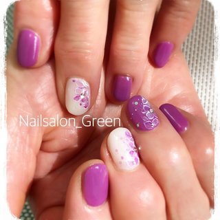 定額デザイン #梅雨#紫陽花ネイル #フラワー#70代のお客様 #春 #旅行 #梅雨 #女子会 #ハンド #シンプル #フラワー #ホワイト #パープル #ジェルネイル #Nailsalon_Green #ネイルブック