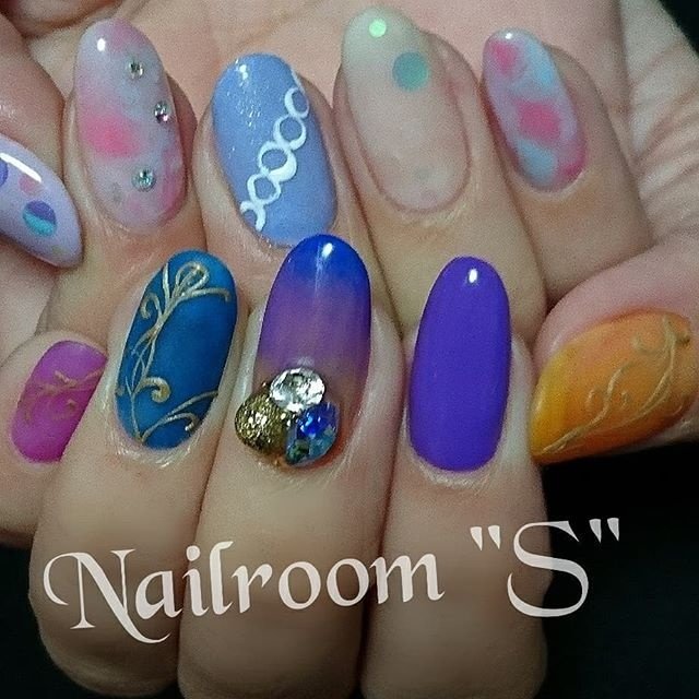 春 リゾート パーティー ハンド グラデーション Nail Room Sのネイルデザイン No ネイルブック