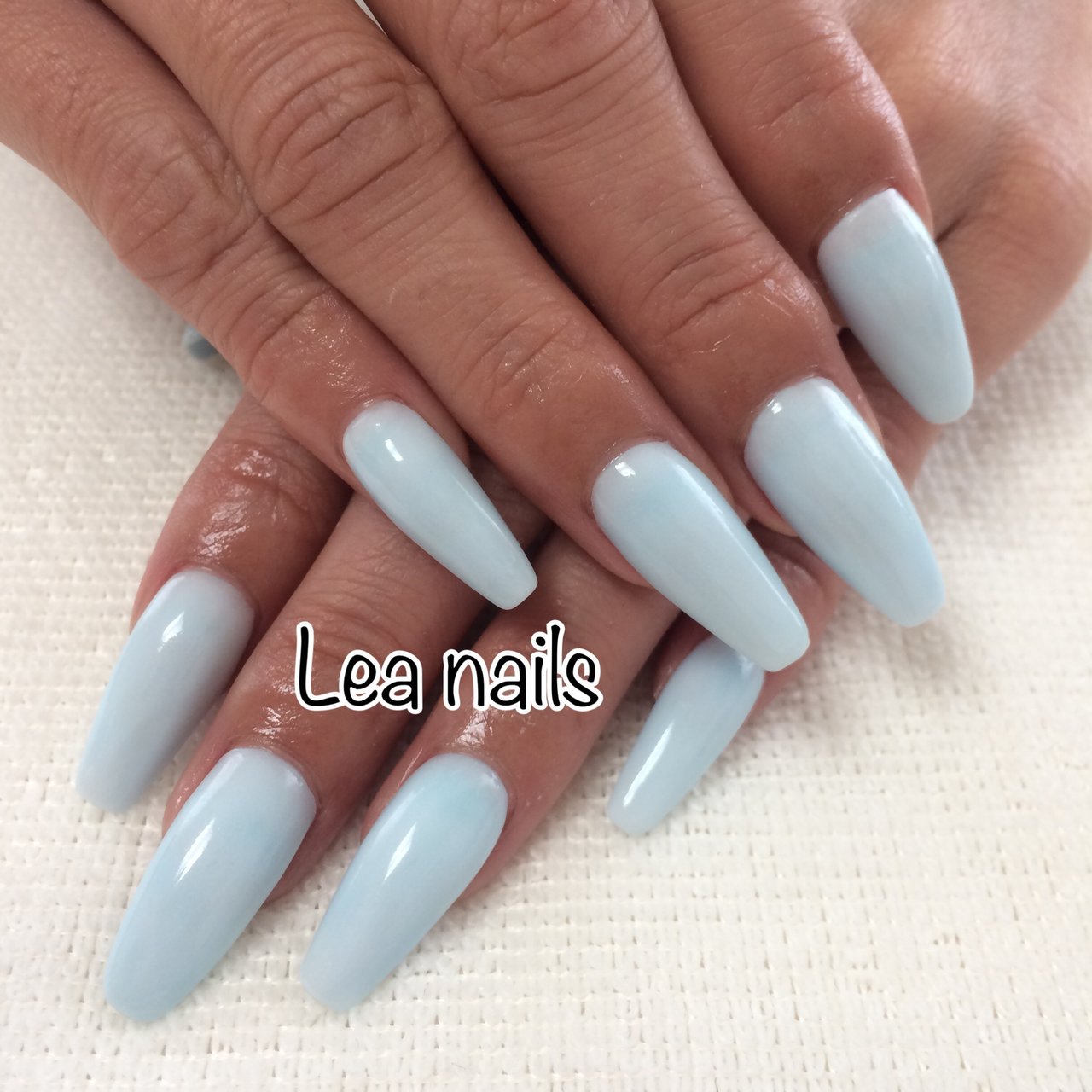 ハンド シンプル ワンカラー 水色 スカルプチュア Lea Nailsのネイルデザイン No ネイルブック