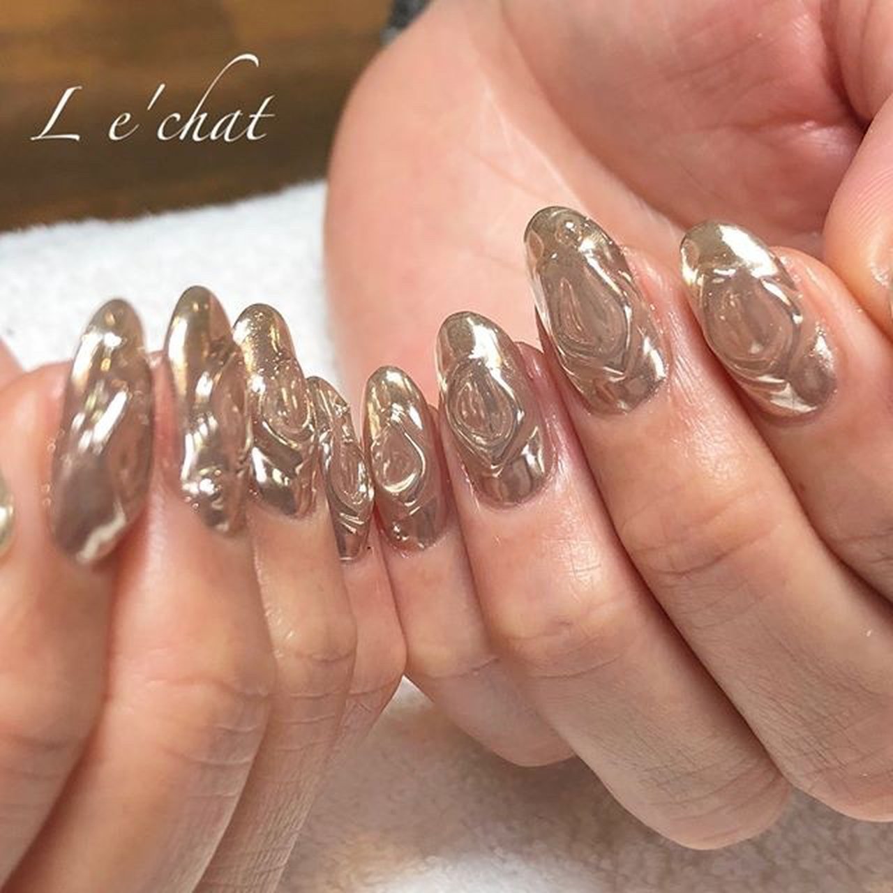ハンド ミラー シルバー メタリック ジェルネイル Lechat のネイルデザイン No ネイルブック