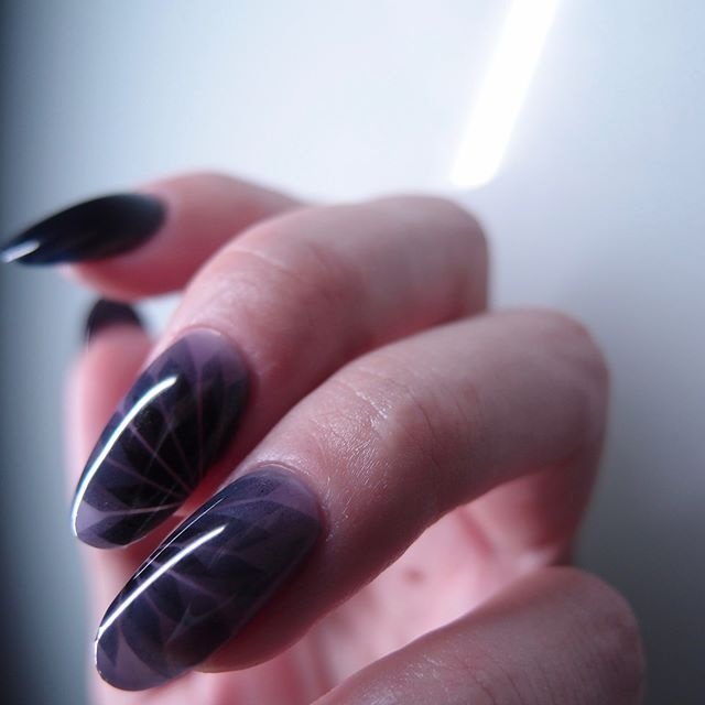 シンプル ワンカラー フラワー シースルー ジオメトリック R Nailのネイルデザイン No ネイルブック