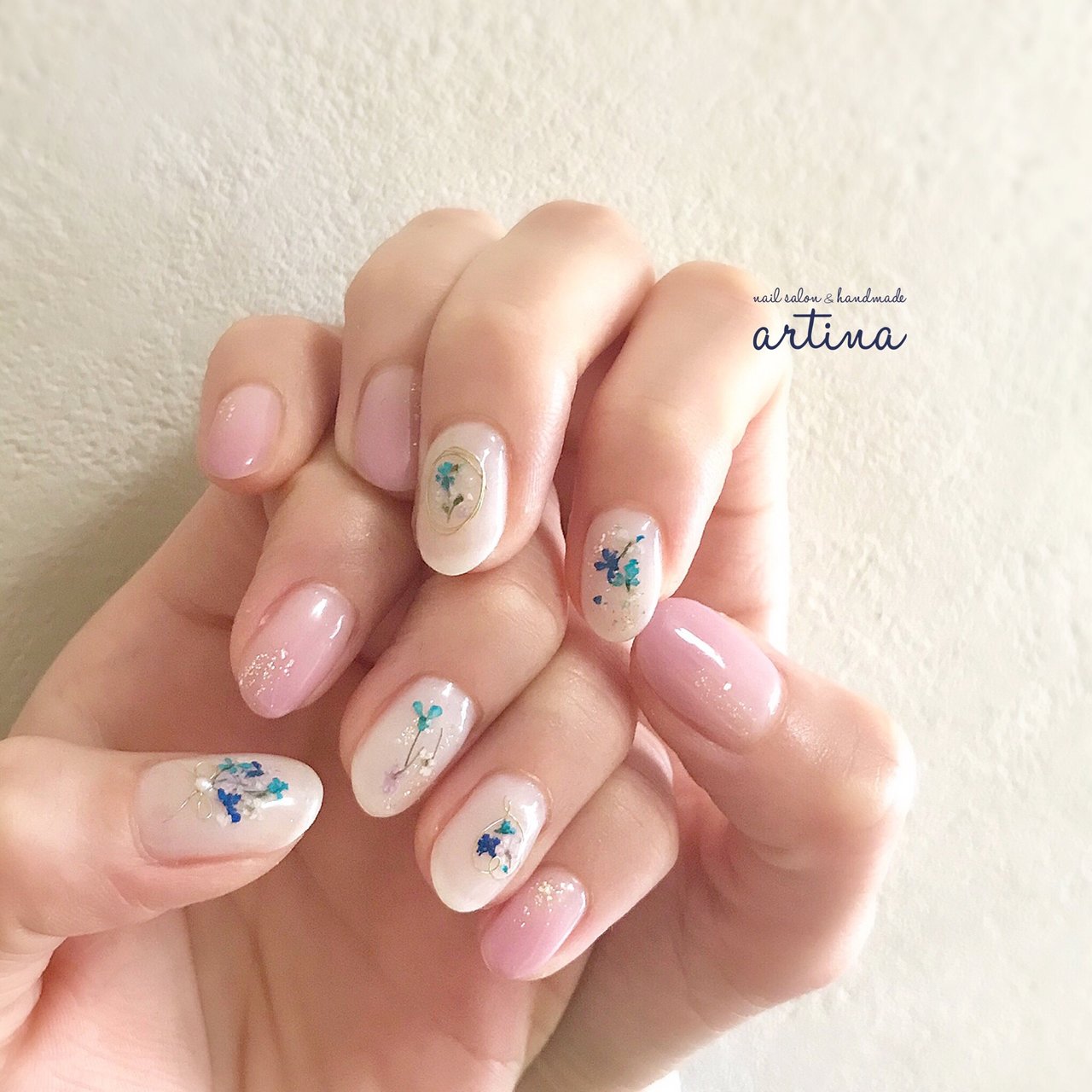 春 夏 成人式 ブライダル ハンド Nailsalon Artinaのネイルデザイン No ネイルブック