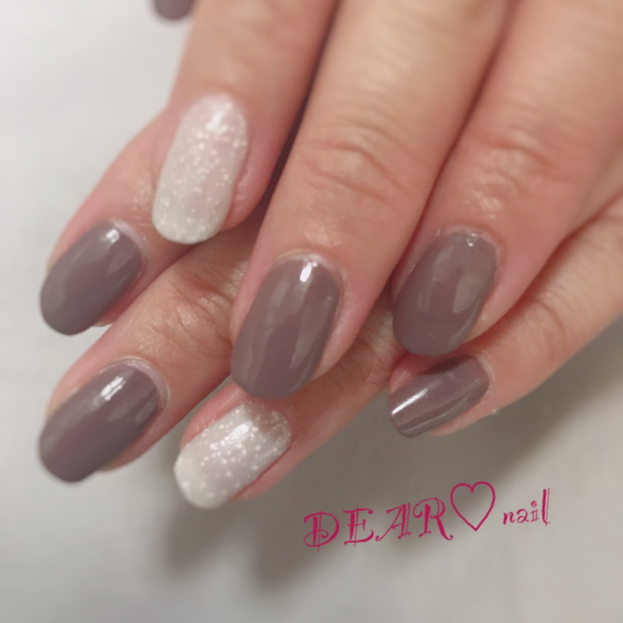 ハンド シンプル ミディアム ブラウン グレー Fleur Cherieのネイルデザイン No ネイルブック