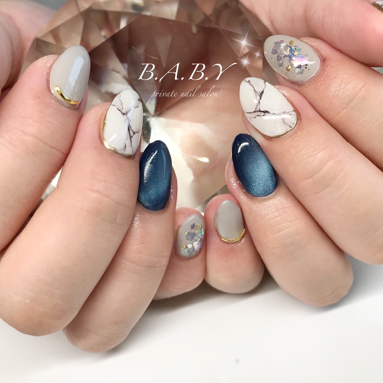 オールシーズン ハンド 大理石 ミディアム ホワイト B A B Y Nail Emiのネイルデザイン No ネイルブック