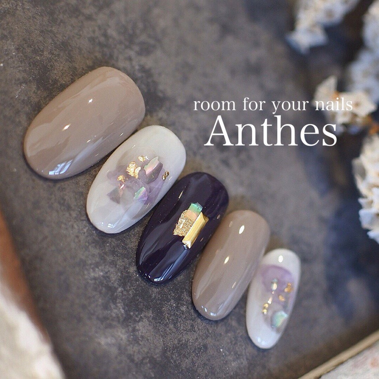 ネイビー グレージュ アンセス Okayamaのネイルデザイン No ネイルブック