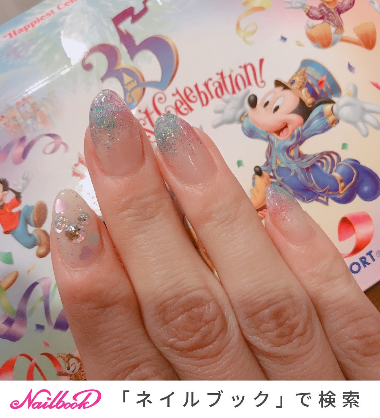 35周年ディズニーネイルのネイルデザイン ネイルブック