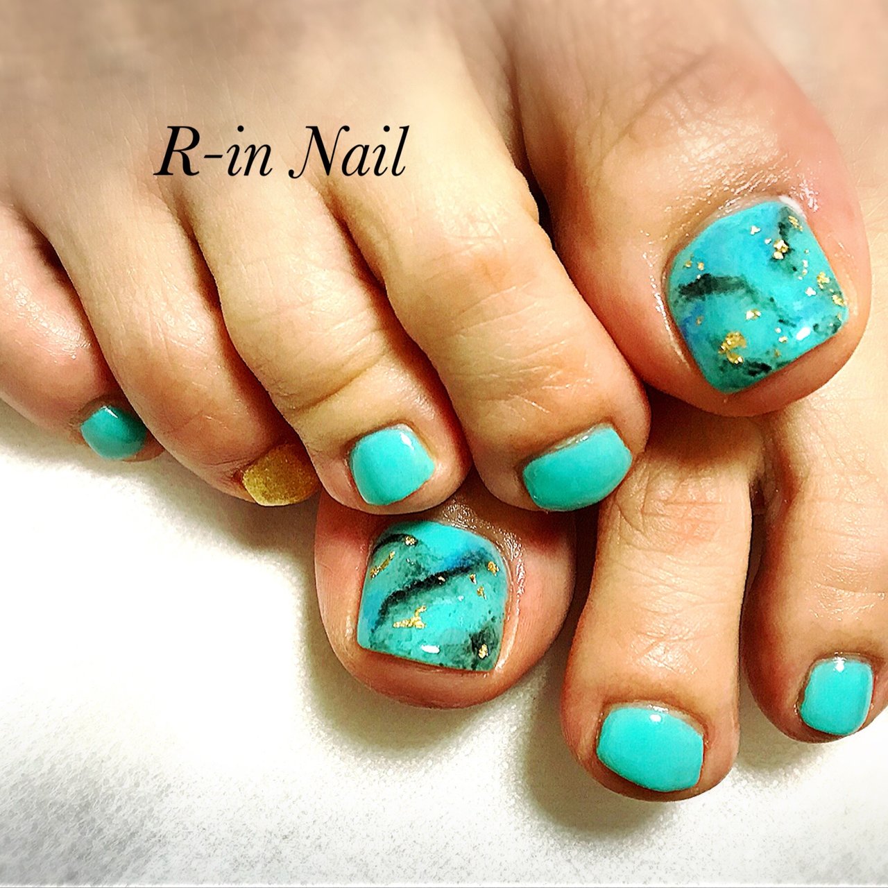 夏 フット 水色 ブルー ペディキュア R In Nailのネイルデザイン No ネイルブック