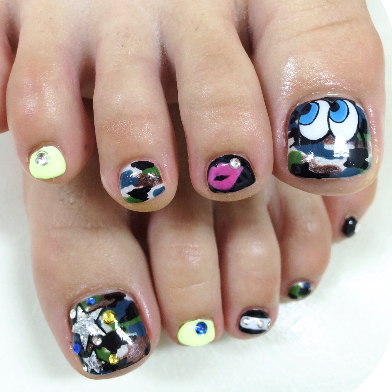 オールシーズン ハンド キャラクター カモフラージュ ショート Fruitful Nailのネイルデザイン No ネイルブック