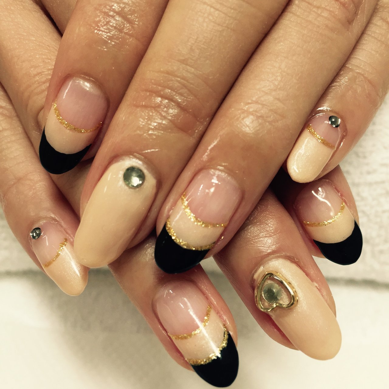 ベージュ ブラック ドナのネイルデザイン No ネイルブック