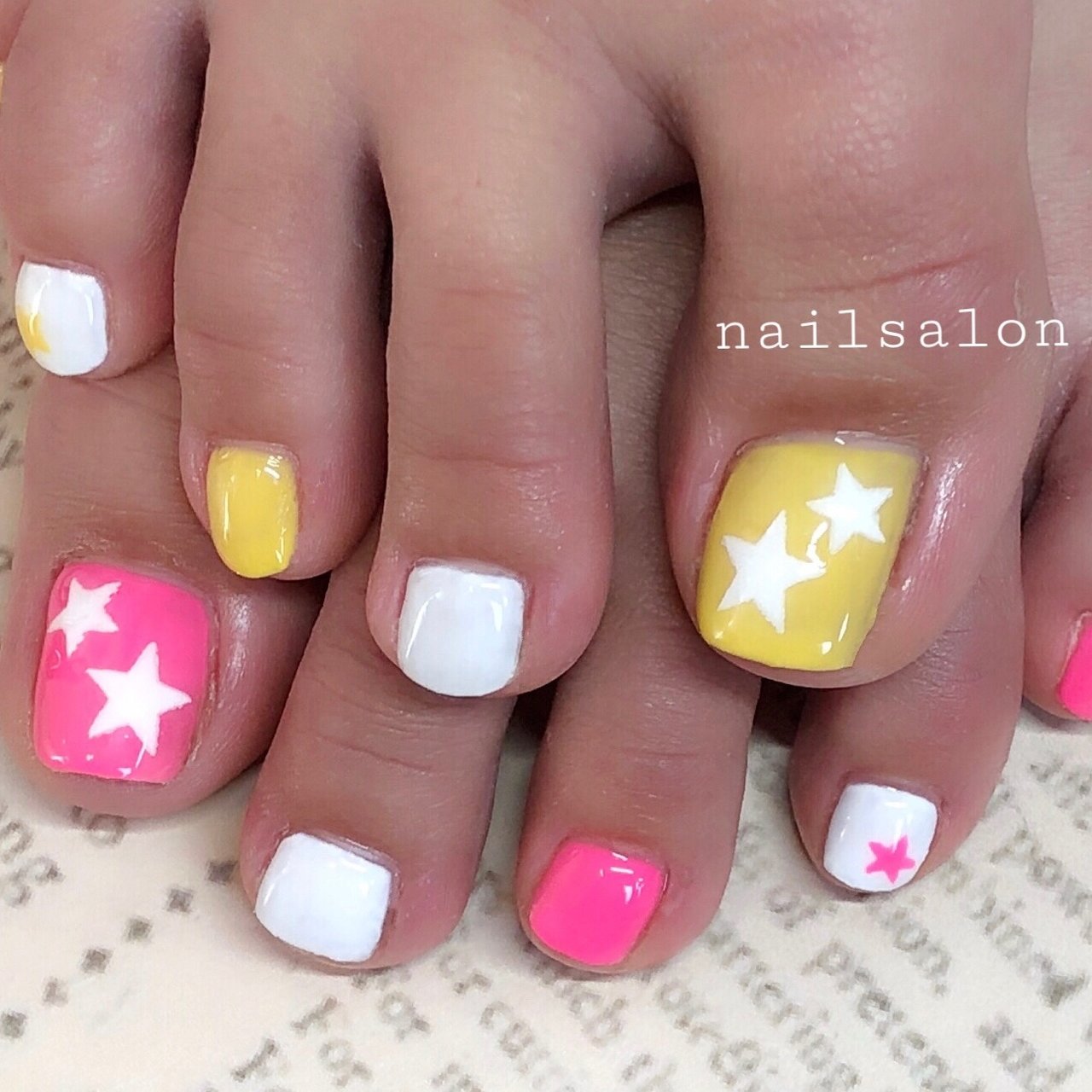 夏 オールシーズン フット 星 ショート Nailsalon Wizのネイルデザイン No ネイルブック