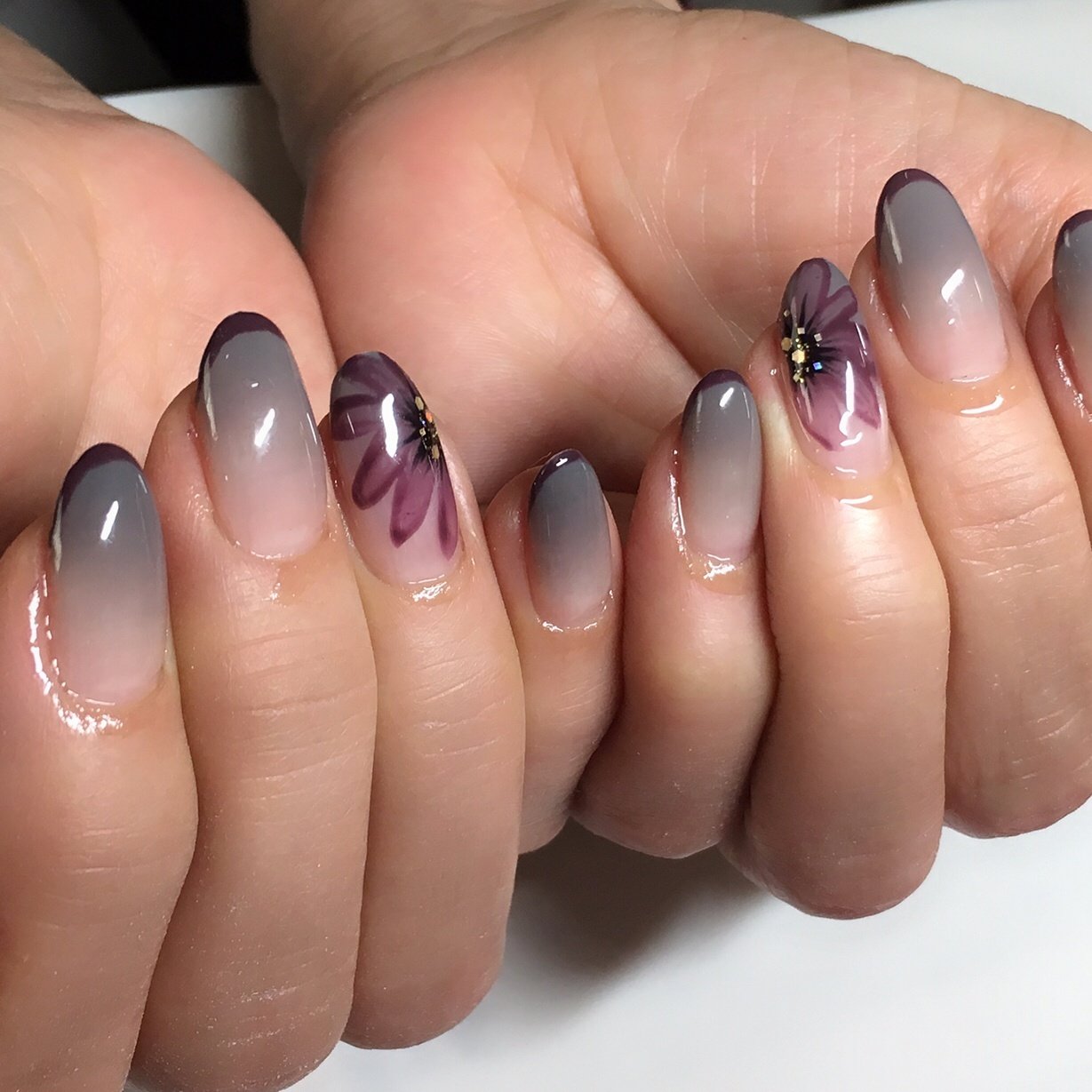 ハンド グラデーション フラワー パープル グレージュ Nail Salon Rianのネイルデザイン No ネイルブック