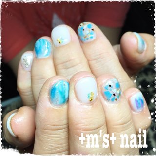 おまかせネイル♡ #60代のお客様 #おまかせネイル #ブルー#ホワイト#ショート#ショートネイル #深爪 #夏#夏ネイル#キラキラ #梅雨 #水色 #ニュアンス #一宮市#一宮市ネイル #一宮市自宅ネイル #自宅ネイルサロン #お子様連れ大歓迎 #フィルイン #夏 #梅雨 #グラデーション #ニュアンス #マリン #オーロラ #ショート #ホワイト #水色 #ブルー #ジェルネイル #お客様 #m's nail #ネイルブック