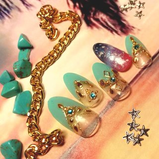 ディズニー プリンセスジャスミン あかるい ピーコックジュエリー 