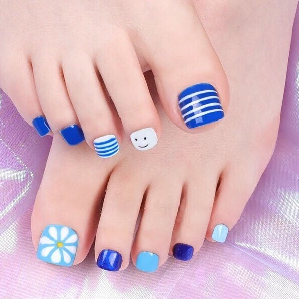 春 夏 フット シンプル ショート メロディービューティーサロンのネイルデザイン No ネイルブック