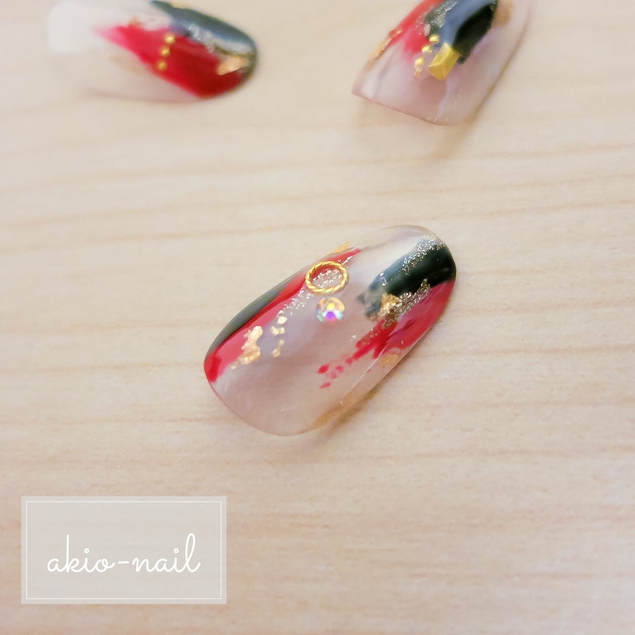 オールシーズン ライブ ハンド ニュアンス レッド Akio Nailのネイルデザイン No ネイルブック