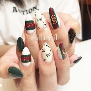 人気順｜ハンド/イニシャル/＃GUCCIネイルのネイルデザイン｜ネイルブック