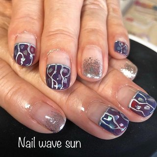 70代のお客様✨ 毎回手が明るく見えるよう濃いめのお色をチョイス💅
素敵です😊
・
・3-10コース
・
#ブルーネイル#パープルネイル#ラメグラデーション#変形フレンチ #梅雨ネイル #シニアネイル #ジェルネイル#大人ネイル#大人可愛い#おしゃれネイル#子連れネイル#江戸川区ネイルサロン#船堀ネイルサロン#自宅ネイルサロン#nailwavesun#ネイルウェイブサン#nail#美甲 #夏 #旅行 #梅雨 #七夕 #ハンド #変形フレンチ #グラデーション #シェル #タイダイ #ニュアンス #大人 #ミディアム #ネイビー #パープル #シルバー #ジェルネイル #お客様 #Nailwavesun.村田 麻祐子 #ネイルブック