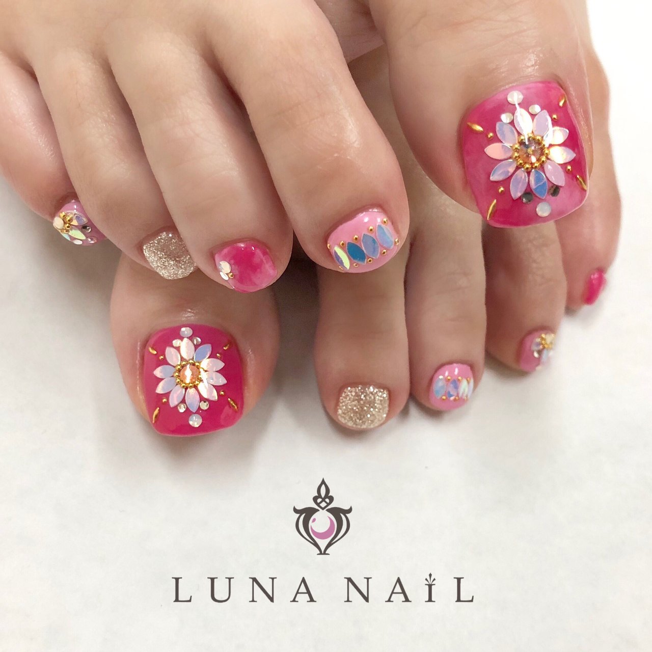 夏 リゾート デート 女子会 フット Luna Nail のネイルデザイン No ネイルブック