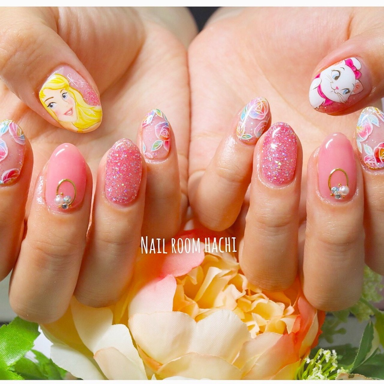 オールシーズン 女子会 ハンド ラメ フラワー Sawaのネイルデザイン No ネイルブック