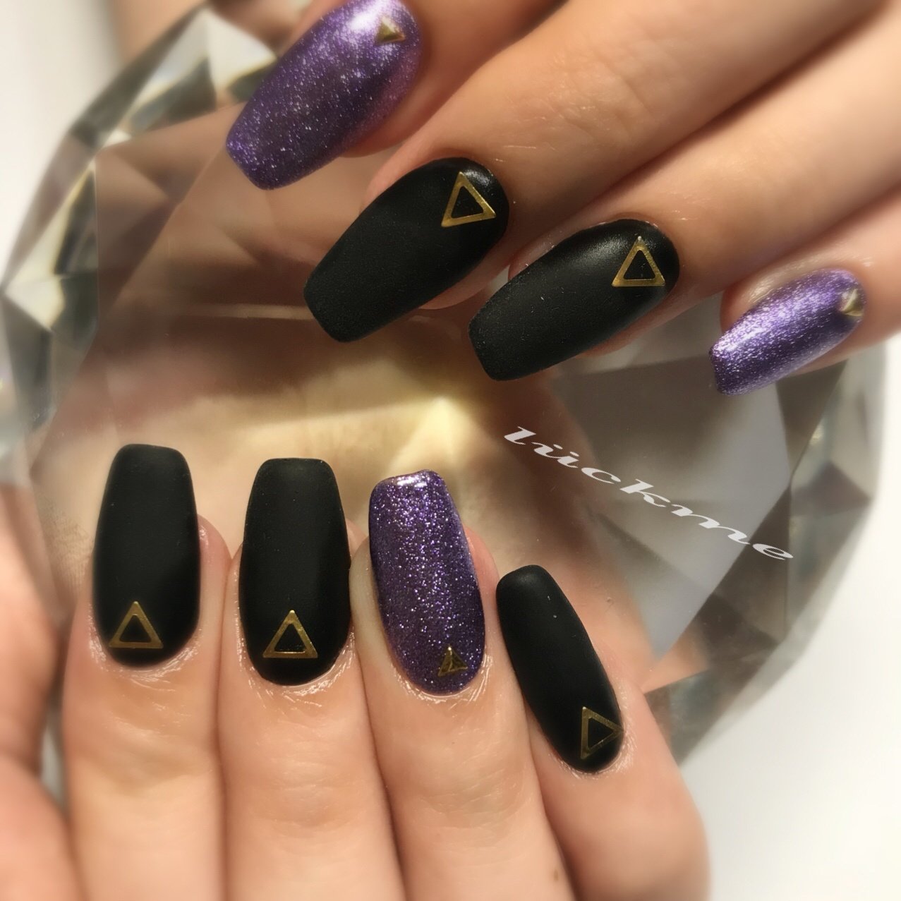 ハンド ラメ マット パープル ブラック Nail Luckmeのネイルデザイン No ネイルブック