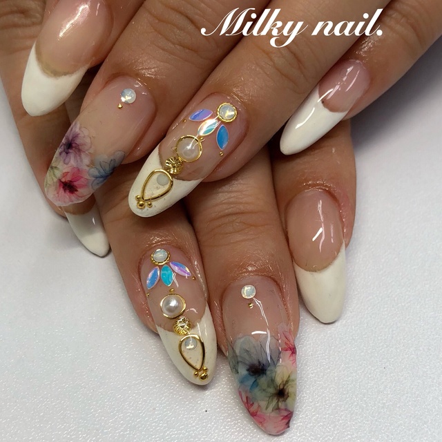 Milky Nail ミルキーネイル 美乃坂本のネイルサロン ネイルブック