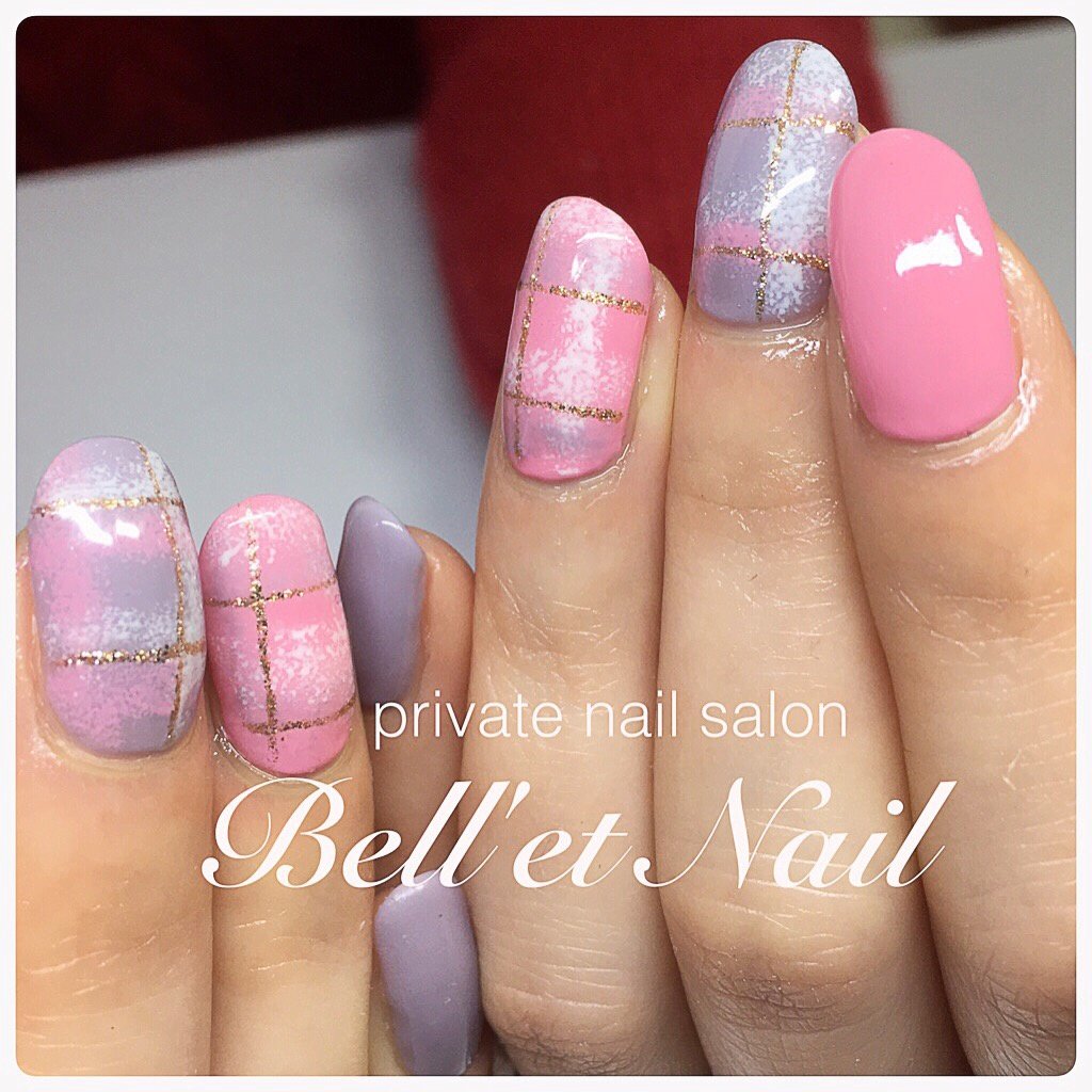冬 ワンカラー チェック ピンク グレー Bell Et Nail ネイリスト佐藤綾子のネイルデザイン No ネイルブック