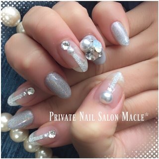 ラメ グレー 結婚式お呼ばれネイルのネイルデザイン ネイルブック