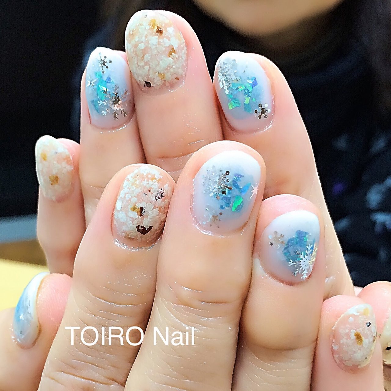 冬 クリスマス ハンド シェル チーク Toiro Nailのネイルデザイン No ネイルブック