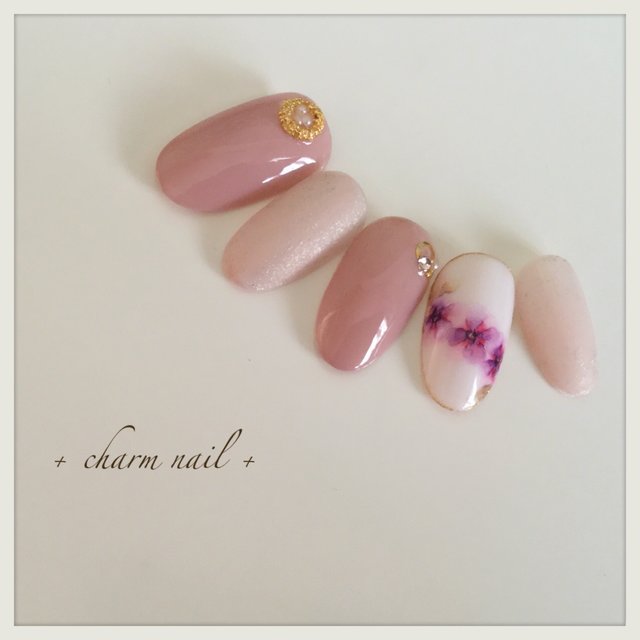 摂津市ネイルサロン Charm Nail 摂津市のネイルサロン ネイルブック